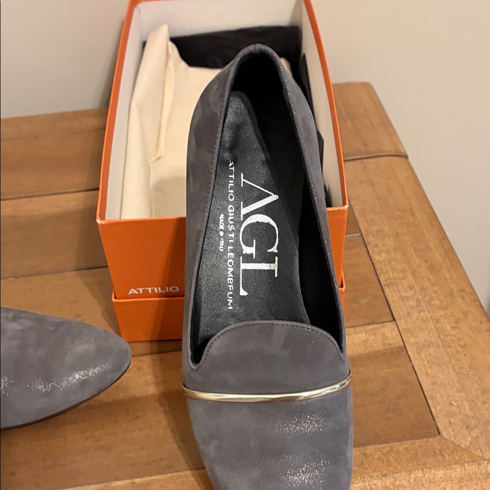 Attilio Giusti Leombruni Suede Gray Loafers - Picture 5 of 9